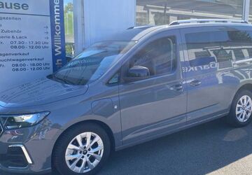 Ford Grand Tourneo 8.845 km 39.750 &euro; Petershagen 32469