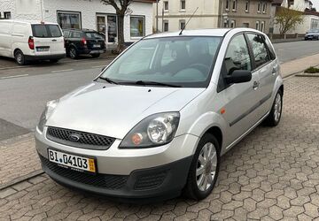 Ford Fiesta 92.000 km 2.500 &euro; Lemgo 32657