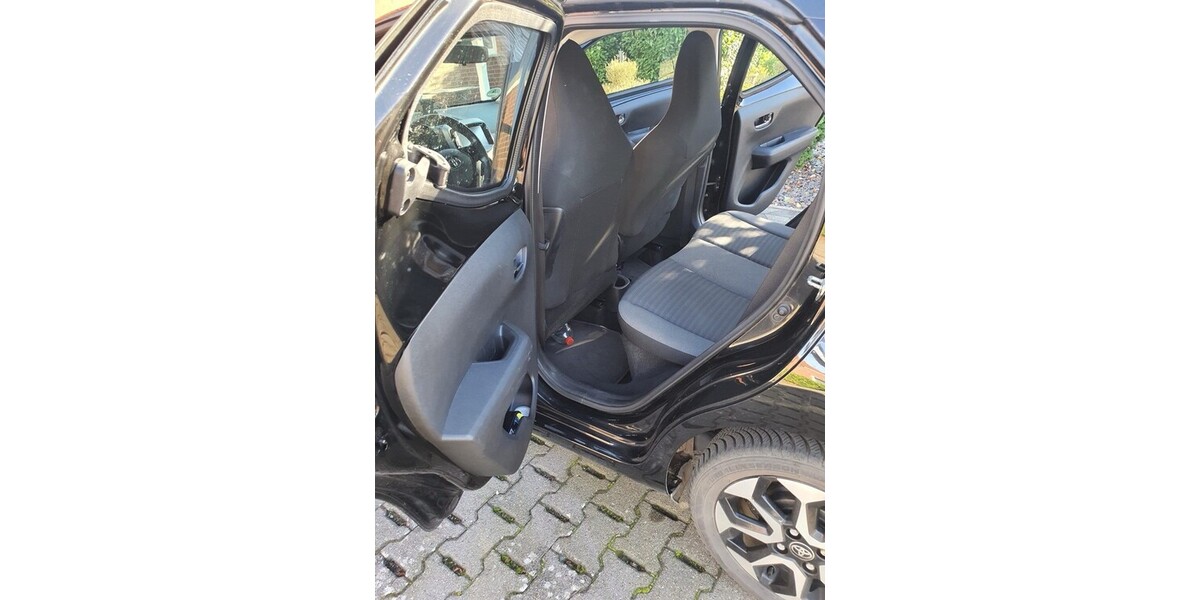 Toyota Aygo 49.600 km 9.950 &euro; Stadthagen 31655