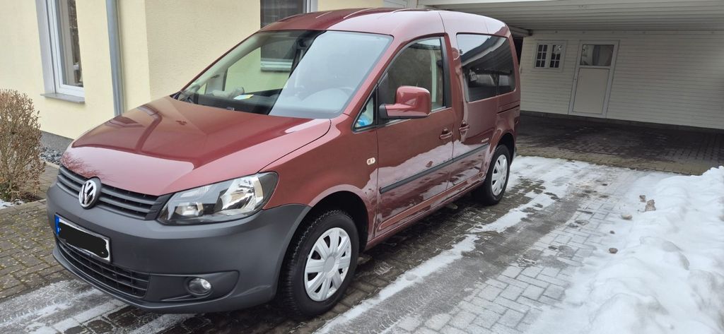 VW Caddy 108.216 km 15.900 &euro; Bad Oeynhausen 32547