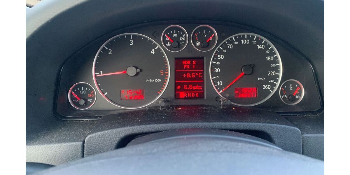 Audi A6 286.000 km 2.500 &euro; Nienstädt 31688