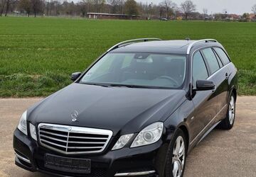 Mercedes-Benz E 350 345.685 km 5.300 &euro; Porta Westfalica 32457