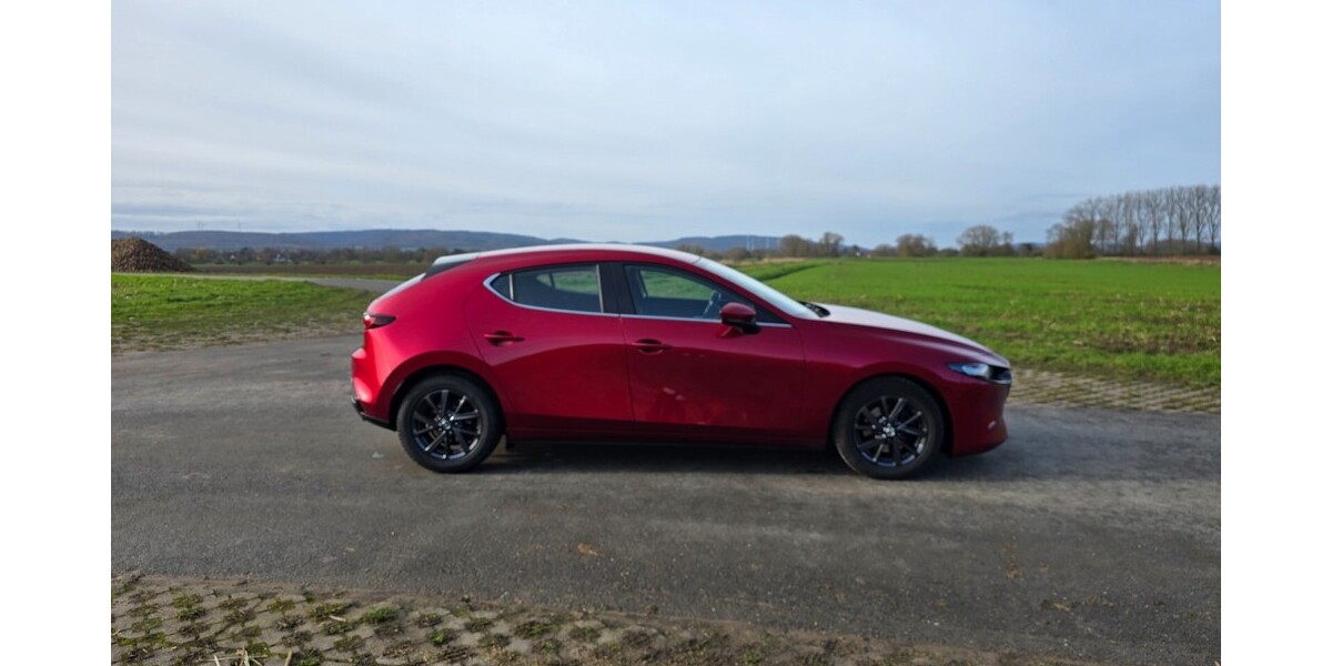 Mazda 3 94.000 km 15.000 &euro; Hessisch Oldendorf 31840