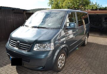 VW T5 Transporter 272.000 km 10.990 &euro; Bad Eilsen 31707