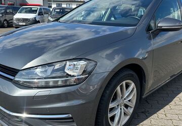 VW Golf 291.900 km 7.735 &euro; Lemgo 32657