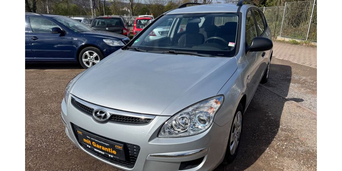 Hyundai i30 144.058 km 3.299 &euro; Minden 32429