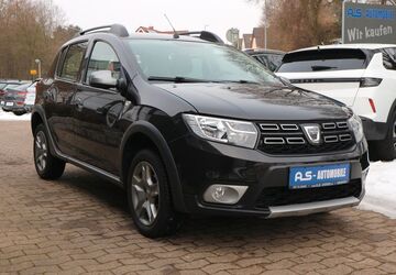 Dacia Sandero 46.700 km 10.900 &euro; Hiddenhausen 32120