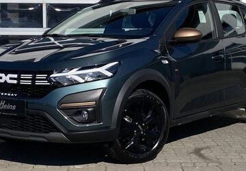 Dacia Sandero 8.110 km 17.950 &euro; Stadthagen 31655