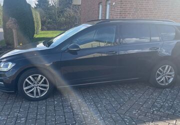 VW Golf 272.500 km 8.500 &euro; Porta Westfalica 32457