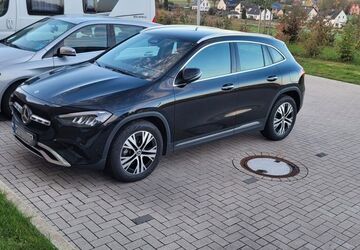 Mercedes-Benz GLA 180 40.000 km 35.200 &euro; Hille 32479