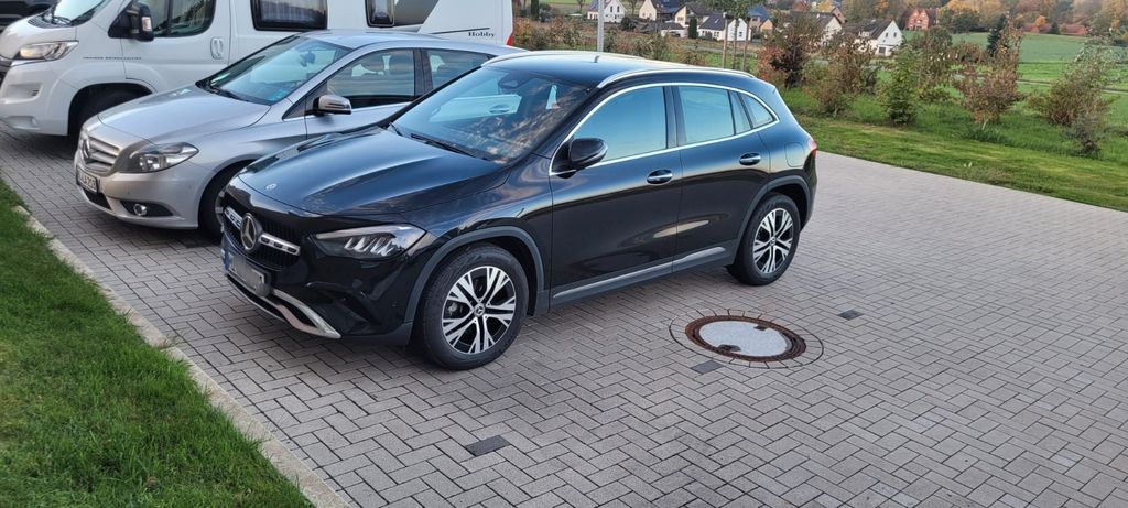 Mercedes-Benz GLA 180 40.000 km 35.200 &euro; Hille 32479