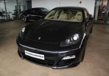 Porsche Panamera 122.395 km 27.890 &euro; Löhne 32584