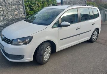 VW Touran 197.000 km 5.250 &euro; Bad Salzuflen 32108