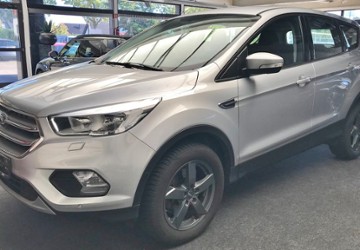 Ford Kuga 73.000 km 12.990 &euro; Minden 32425