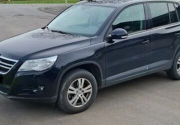 VW Tiguan 234.000 km 5.200 &euro; Kalletal 32689