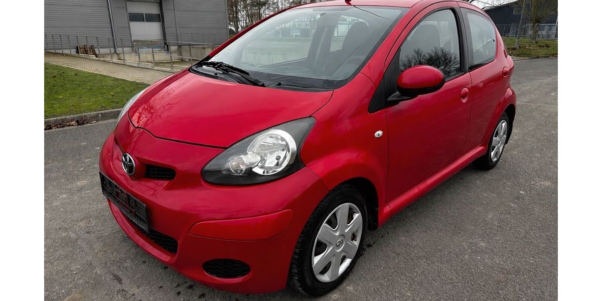 Toyota Aygo (X) 185.000 km 2.990 &euro; Rahden 32369