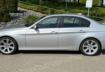 BMW 330 141.000 km 11.350 &euro; Minden 32429