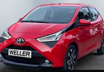 Toyota Aygo (X) 72.000 km 10.980 &euro; Herford 32049