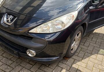 Peugeot 207 99.800 km 1.950 &euro; Lübbecke 32312