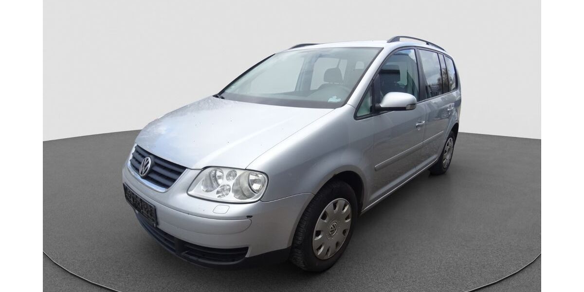 VW Touran 326.840 km 2.890 &euro; Löhne 32584