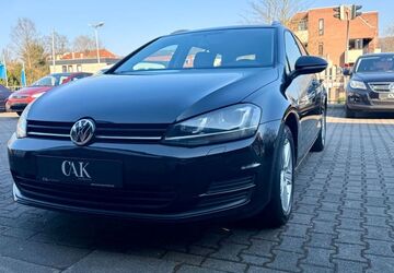 VW Golf 129.000 km 9.490 &euro; Bad Eilsen 31707