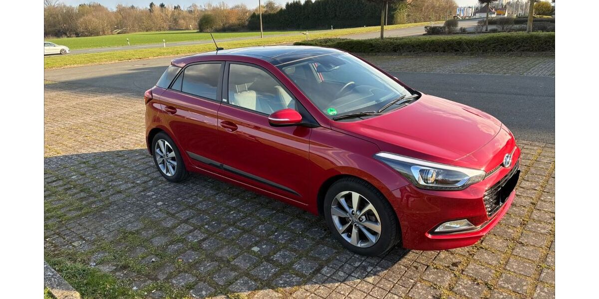 Hyundai i20 51.138 km 8.900 &euro; Herford 32052