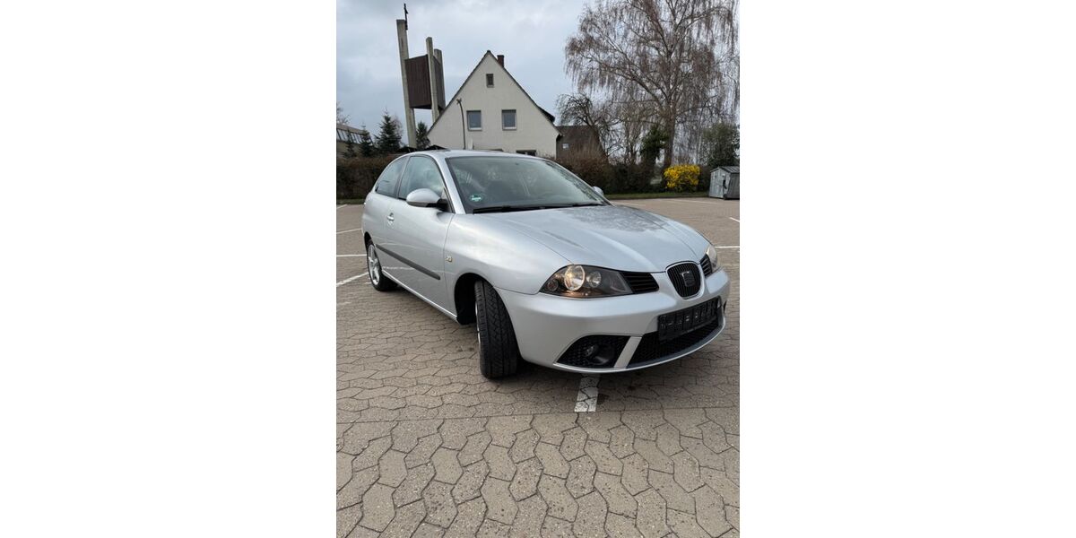 Seat Ibiza 125.000 km 2.500 &euro; Hille 32479