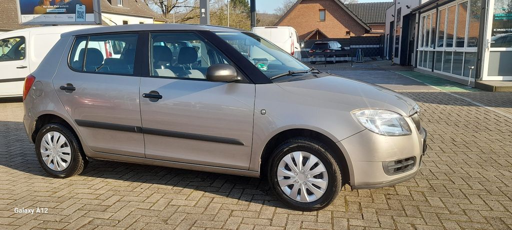 Skoda Fabia 111.665 km 3.550 &euro; Hiddenhausen 32120