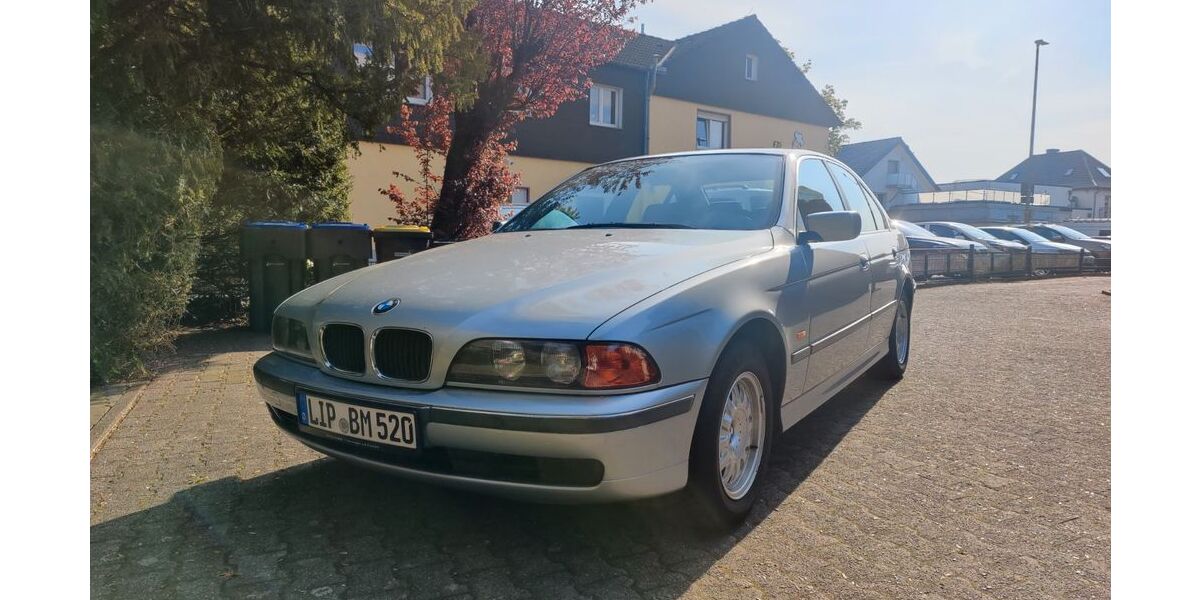 BMW 520 153.771 km 5.600 &euro; Bad Salzuflen 32107