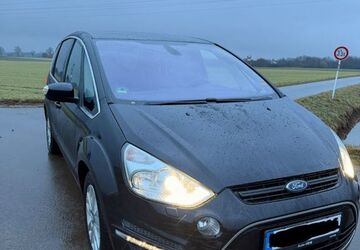 Ford S-Max 228.000 km 4.100 &euro; Minden 32429