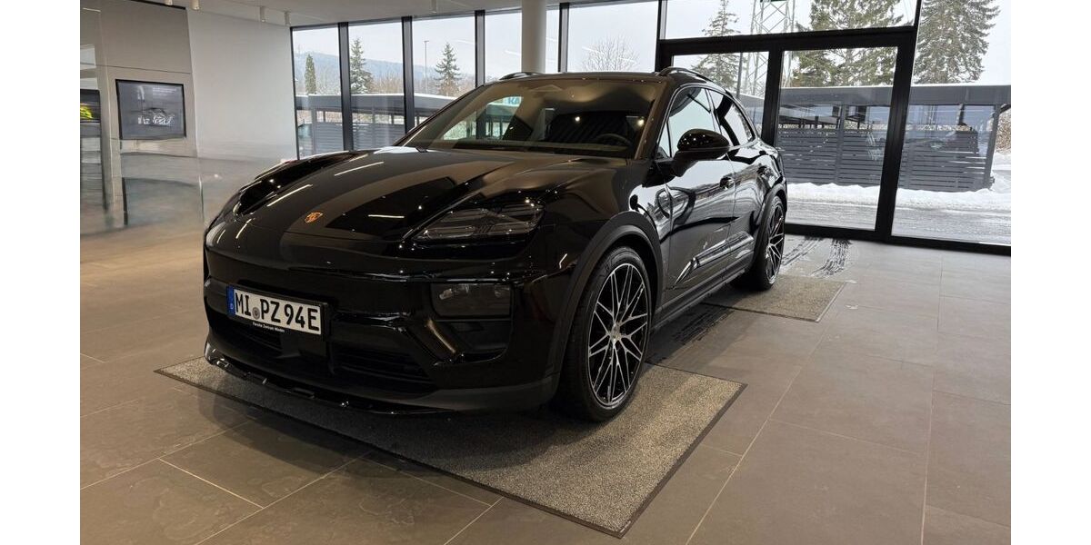 Porsche Macan 8.900 km 86.900 &euro; Minden 32429