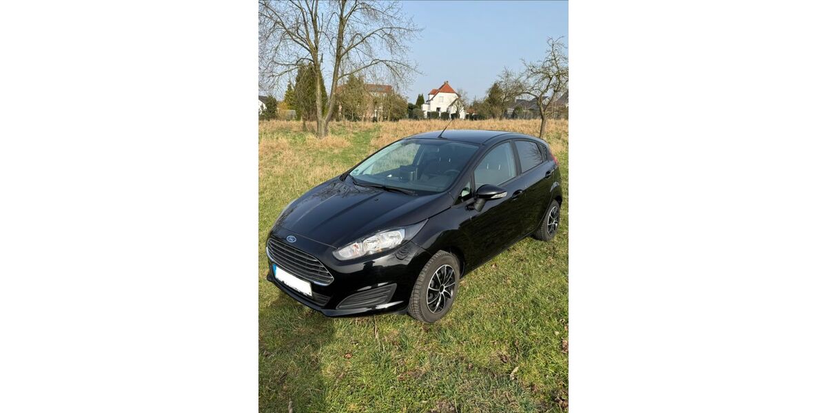 Ford Fiesta 50.000 km 6.100 &euro; Löhne 32584