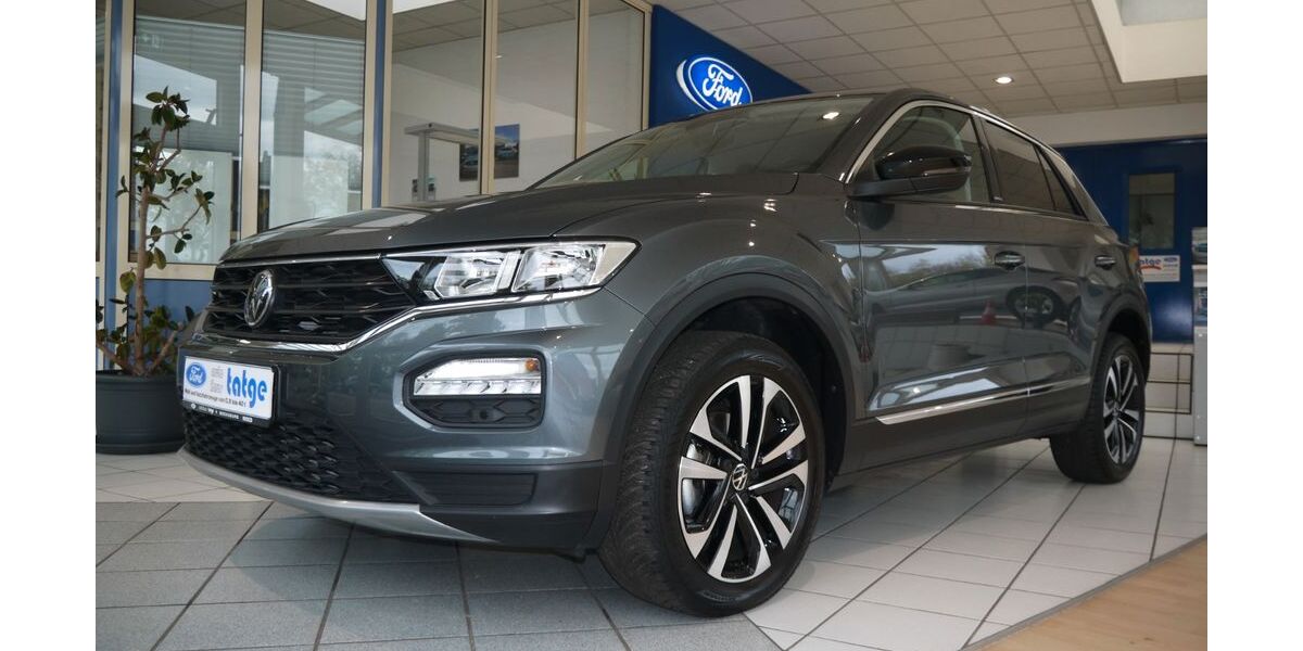 VW T-Roc 15.777 km 24.985 &euro; Bückeburg 31675
