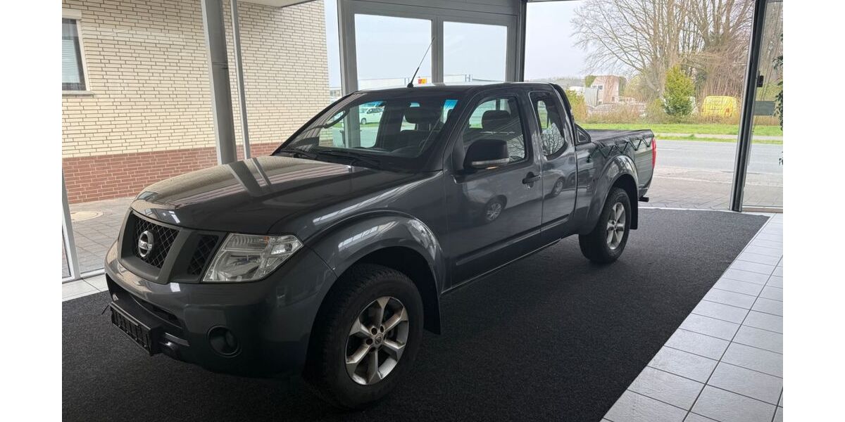 Nissan Navara 221.000 km 9.499 &euro; Bad Salzuflen 32107
