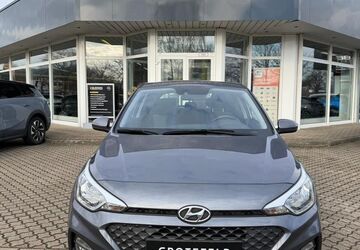 Hyundai i20 104.790 km 9.990 &euro; Porta Westfalica 32457