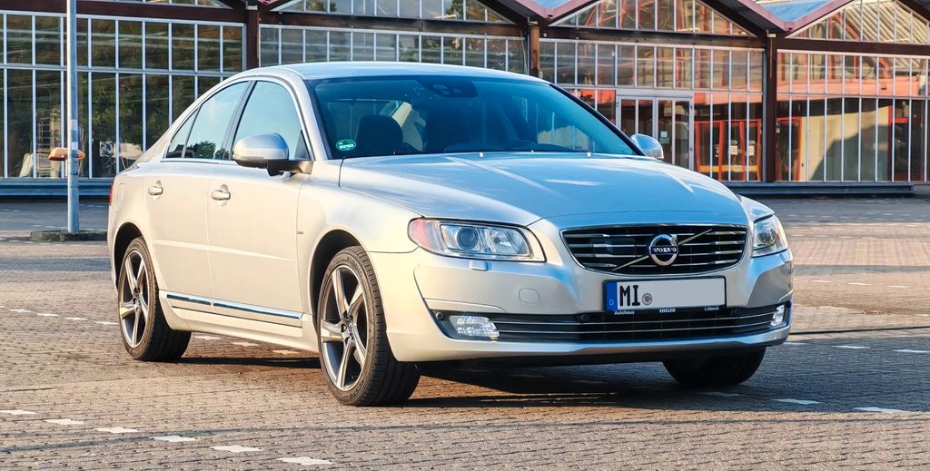 Volvo S80 187.200 km 12.499 &euro; Minden 32427