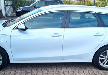 Kia ceed Sportswagon 115.000 km 16.200 &euro; Lübbecke 32312