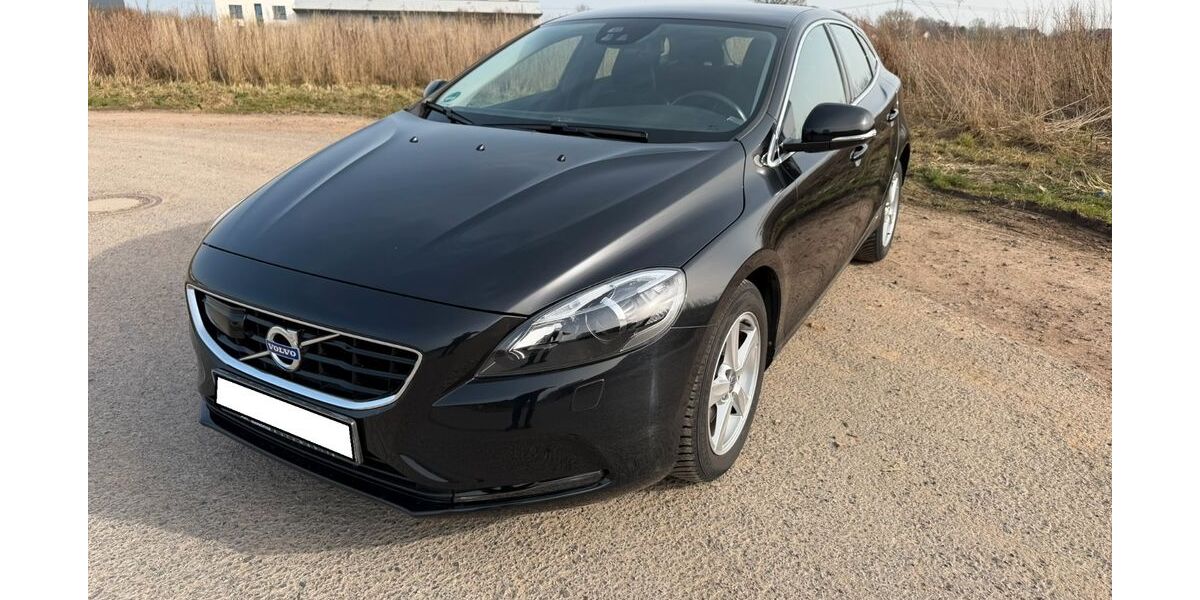 Volvo V40 89.900 km 11.500 &euro; Löhne 32584