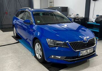 Skoda Superb 165.000 km 17.500 &euro; Minden 32425