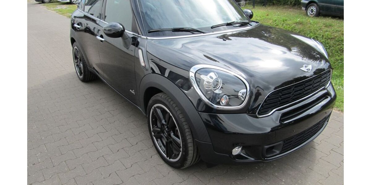Mini Cooper SD 79.684 km 12.199 &euro; Vlotho 32602
