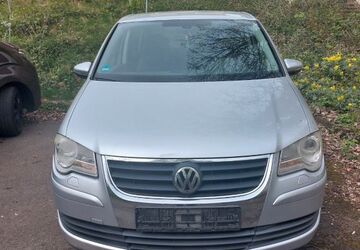 VW Touran 346.000 km 2.000 &euro; Herford 32049