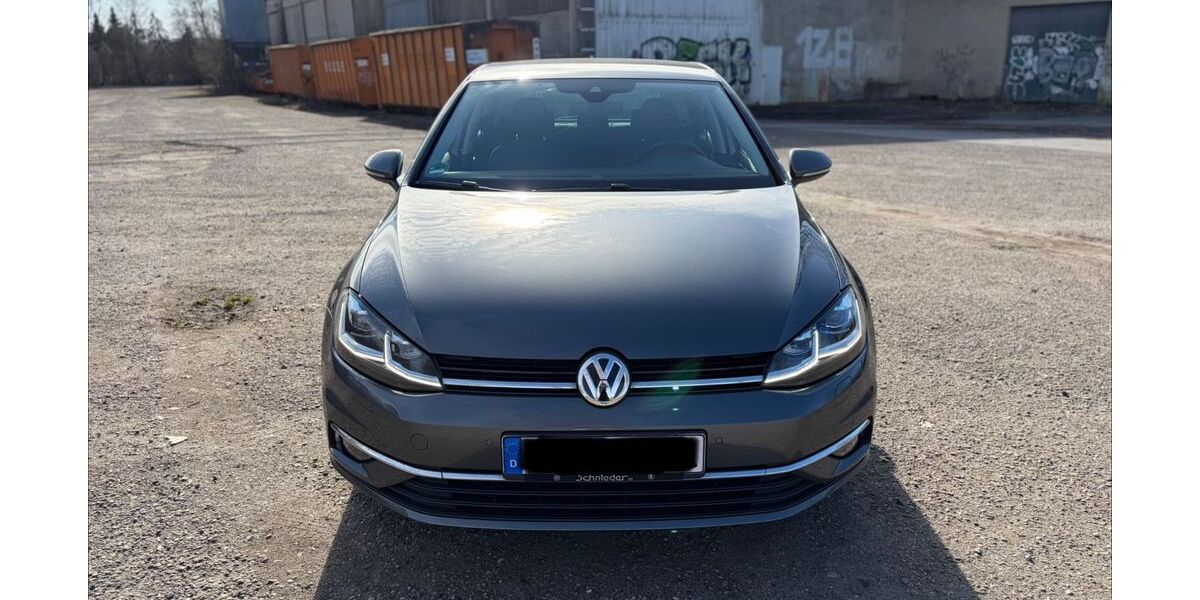 VW Golf 210.605 km 11.990 &euro; Espelkamp 32339