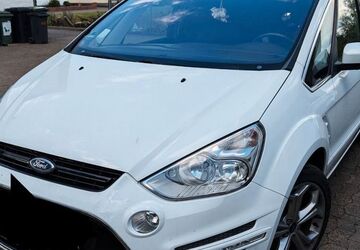 Ford S-Max 125.000 km 14.500 &euro; Bünde 32257
