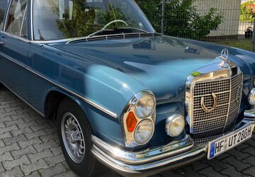 Mercedes-Benz 280 197.000 km 16.600 &euro; Herford 32051
