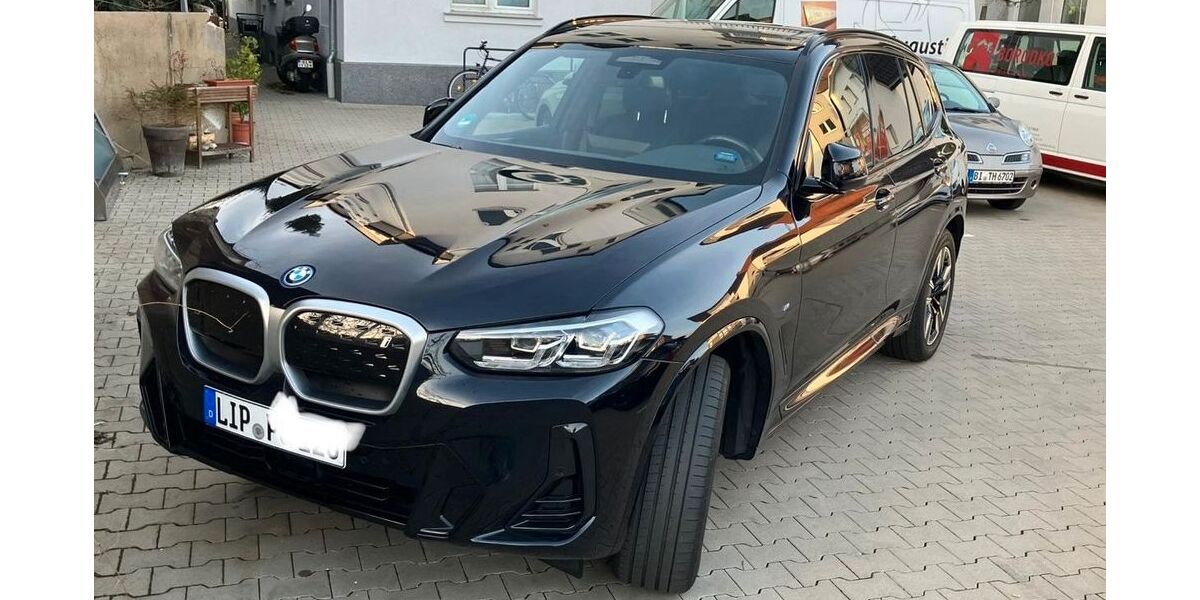 BMW iX3 41.000 km 40.500 &euro; Bad Salzuflen 32107