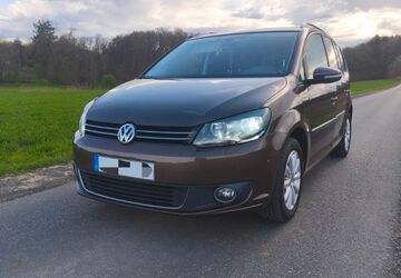 VW Touran 255.000 km 7.999 &euro; Bünde 32257