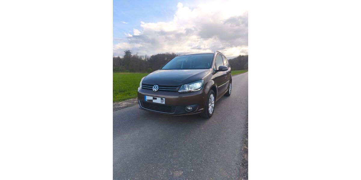 VW Touran 255.000 km 7.999 &euro; Bünde 32257