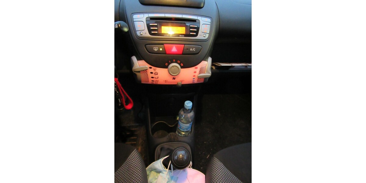 Toyota Aygo 28.600 km 5.900 &euro; Minden 32423