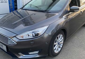 Ford Focus 91.560 km 13.995 &euro; Petershagen 32469