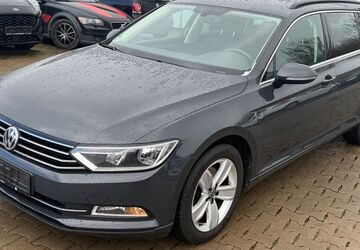VW Passat Variant 217.000 km 10.900 &euro; Löhne Mennighüffen 32584